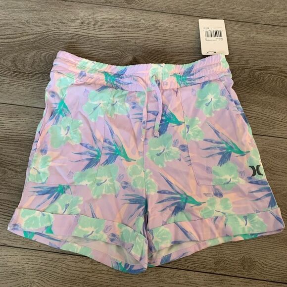 Hurley girls light lavender shorts  very beautiful floral print - Picture 1 of 3